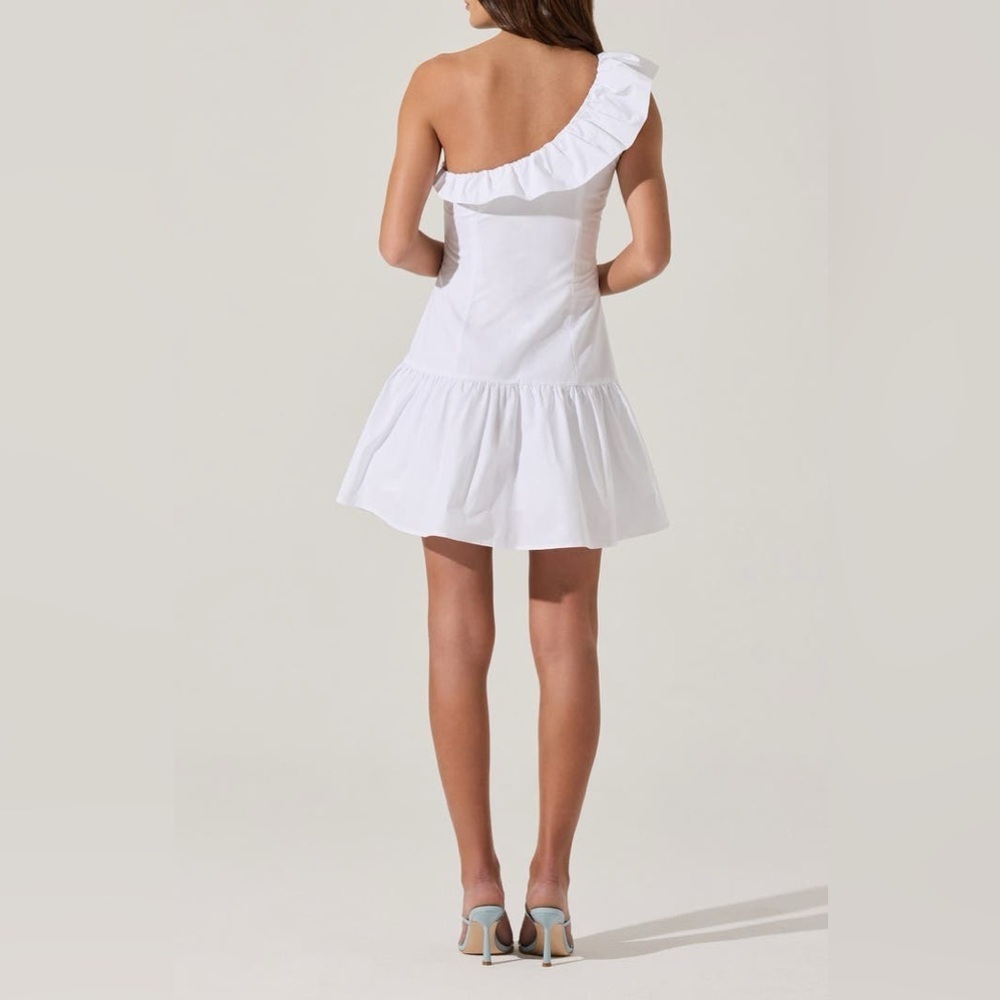 Astr White One-Shoulder Ruffle Dress - Picture 4 of 4